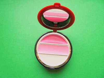 kosmetyki blyszczyki szminki pomadki rossmann