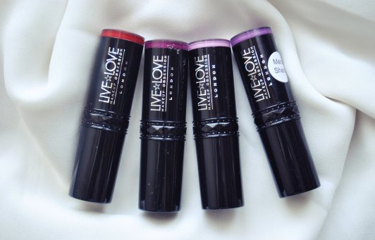 kosmetyki blyszczyki szminki pomadki life