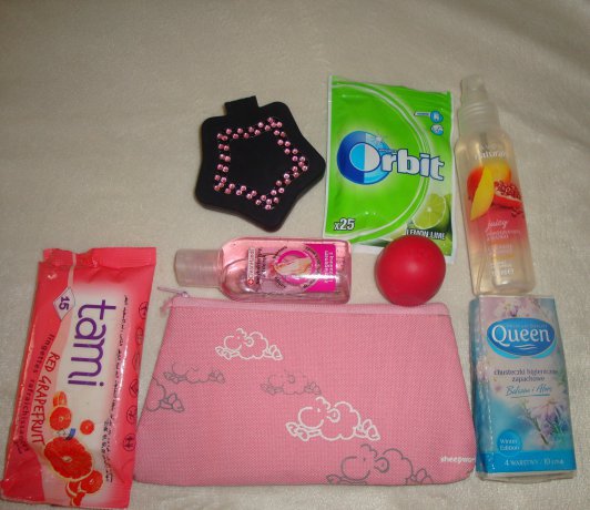 kosmetyki zestawy kosmetykow avon