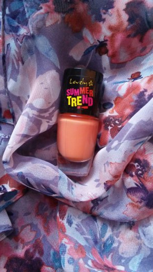 kosmetyki lakiery do paznokci lovely