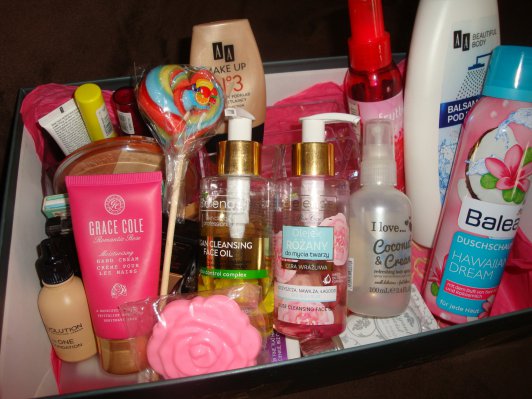 kosmetyki zestawy kosmetykow aa