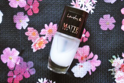 kosmetyki lakiery do paznokci lovely