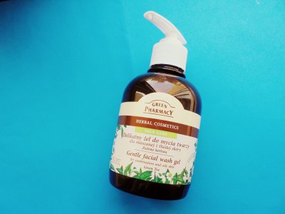 kosmetyki zele pianki do oczyszczania twarzy green pharmacy