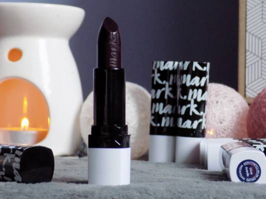 kosmetyki blyszczyki szminki pomadki avon
