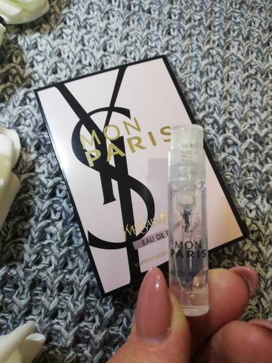 Yves Saint Laurent Woda perfumowana, Mon Paris