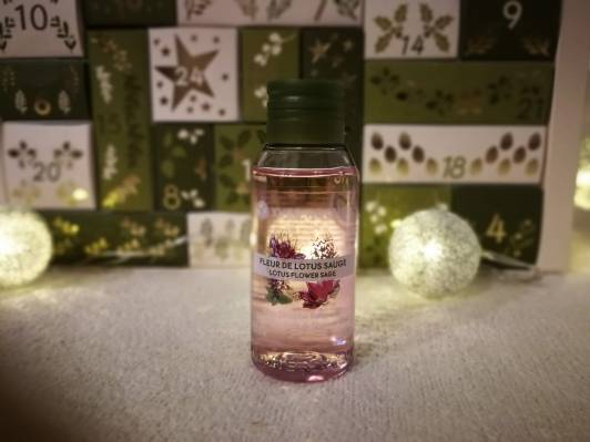 yves rocher, żel pod prysznic, kwiat lotosu i szałwia