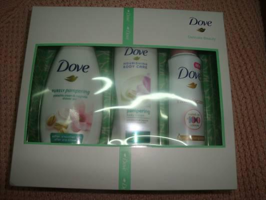 Dove Purely Pampering, Żel pod prysznic, Krem pistacjowy i magnolia