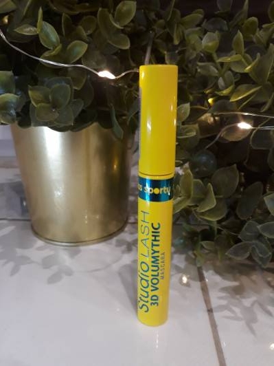 Tusz do rzęs, Studio Lash 3D Volumythic, nr 001 Black