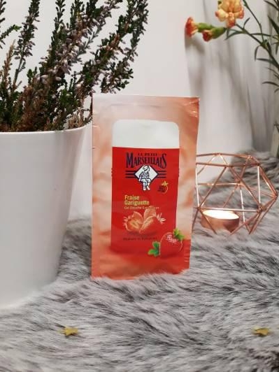 Le Petit Marseillais Żel pod prysznic, Truskawka