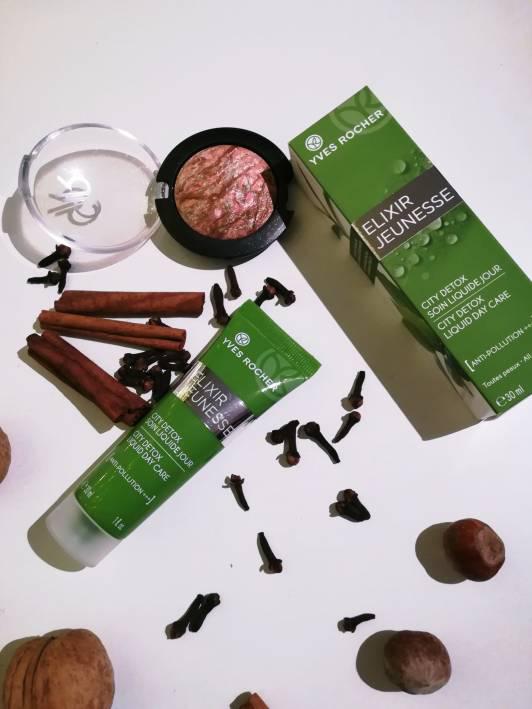 Yves Rocher, Elixir Jeunesse, City Detox Soin Liquide Jour Detoksykująca emulsja do twarzy na dzień
