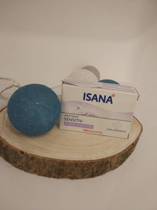isana mydło