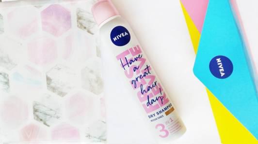 Nivea Fresh Revive, Suchy szampon do włosów, Dla szatynek, Medium Tones