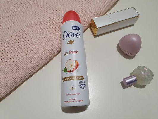 Dove Antyperspirant w sprayu, Go Fresh, Apple & White Tea