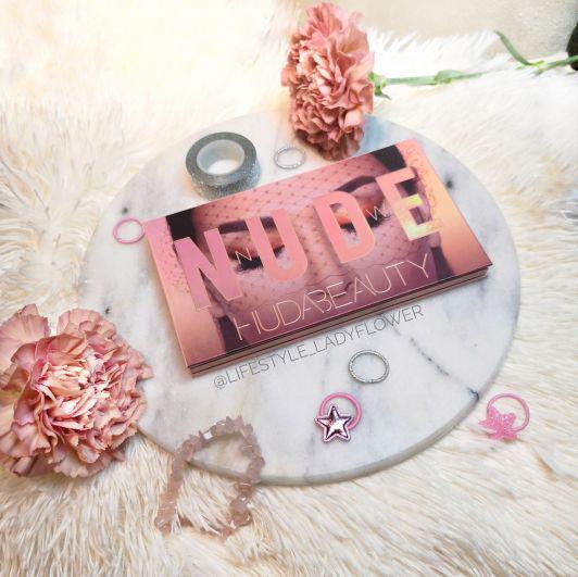 Huda beauty paleta cieni New Nude. 