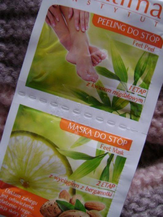 Efektima Zabieg do stóp, Peeling z kwasem migdałowym + maska do stóp z wyciągiem z bergamotki