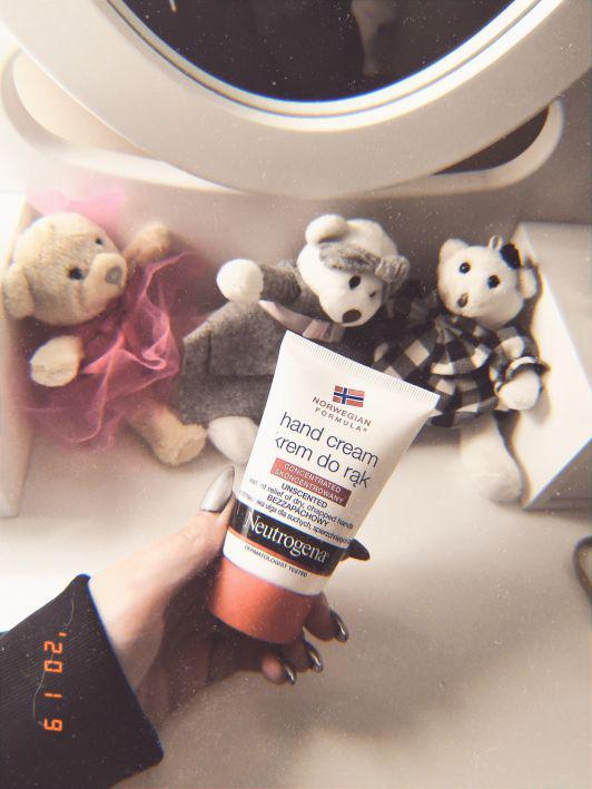 Neutrogena Formuła Norweska, Krem do rąk, Natychmiastowa ulga dla suchych i spierzchniętych dłoni, Skoncentrowany