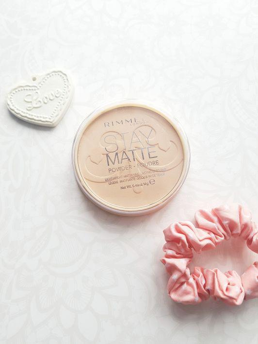 Rimmel Stay Matte, Puder do twarzy, nr 004 Sandstorm