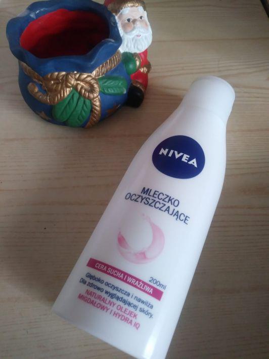 Nivea Mleczko oczyszczające, Cera sucha i wrażliwa