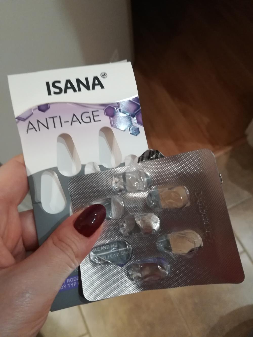 akcja denkowanie! grudzień - kosmetyki w świątecznych opakowaniach i świątecznych kolorach 🎄❄️⛄🎀🎁🎅