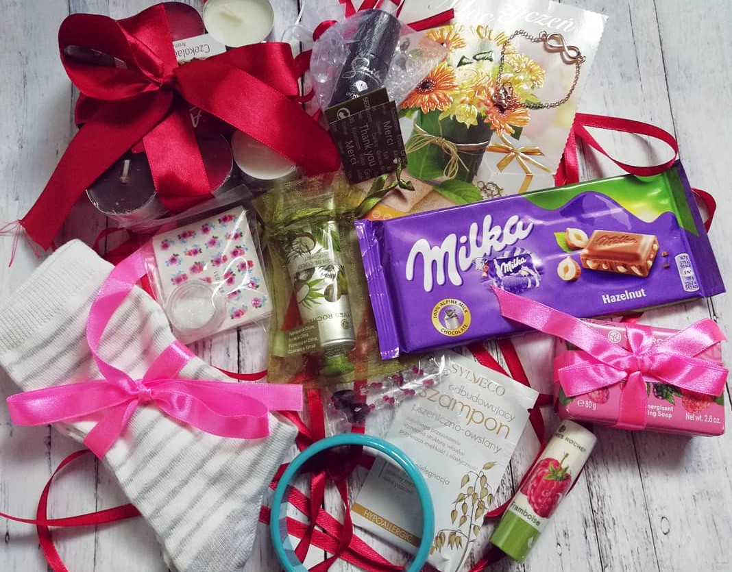 ✩ Kalendarz urodzinowy Clouders ✩