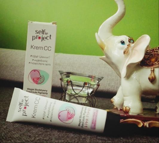 Selfie Project Krem CC do twarzy, Węgiel bioaktywny, Pink pomelo