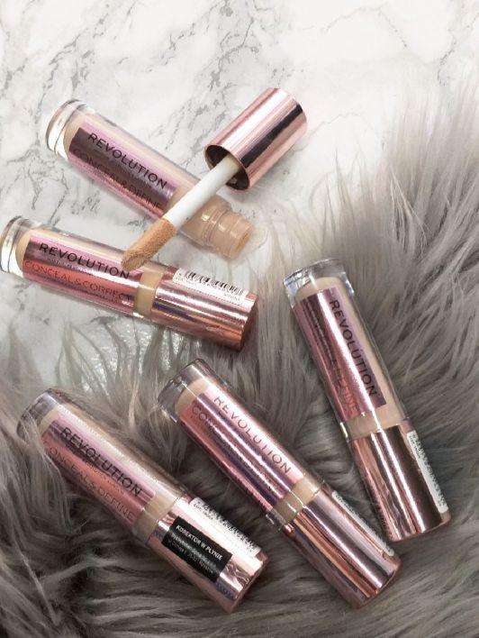 Makeup Revolution Conceal & Define, Korektor do twarzy, nr C1