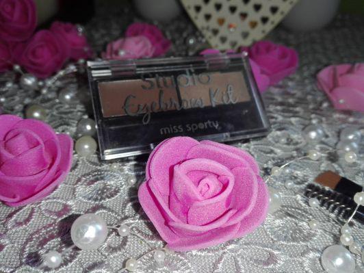 Miss Sporty Studio Eyebrow Kit, Zestaw do makijażu brwi, odcień 001 Medium Brown