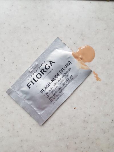 Filorga Laboratories Flash Nude, fluid tonizujący ujednolicający cerę, spf 30, 01 Nude Beige 
