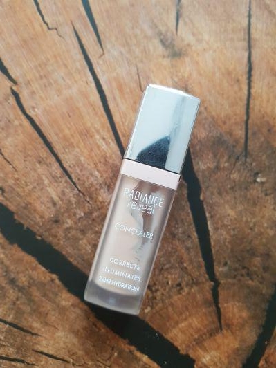 Bourjois, korektor pod oczy, Radiance Reveal, Ivory