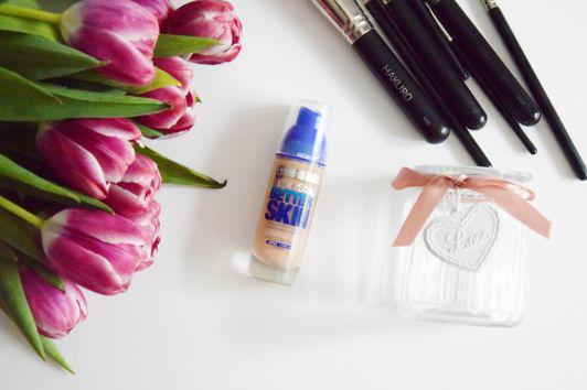 Maybelline Super Stay, Better Skin, Podkład do twarzy, nr 10 Ivory