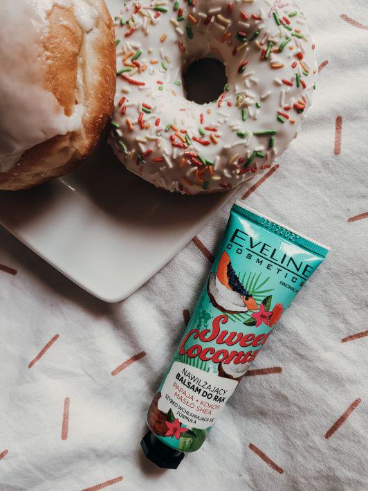 Eveline Balsam do rąk, Nawilżający, Sweet Coconut