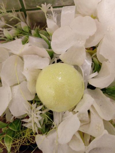 Manufaktura Piękna Magiczna Piana, Kula do kąpieli, Soczysty Arbuz