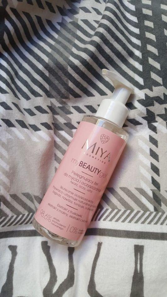 Miya Cosmetics MyBEAUTYgel, Żel do mycia i oczyszczania, Pielęgnujący, Twarz, oczy i usta, Ekstrakt z truskawki, ekstrakt z maliny i ekstrakt z jeżyny