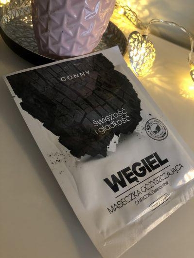 Conny Maska do twarzy w płacie, Oczyszczająca, Węgiel Drzewny