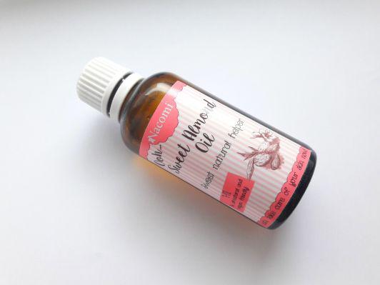 Nacomi Ooh... Sweet Almond Oil, Olejek do twarzy i ciała, Ze słodkich migdałów