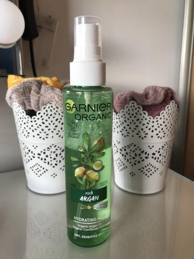 Garnier Bio, Odżywcza mgiełka do twarzy, Skóra sucha i wrażliwa, Organiczny olejek arganowy, woda z kwiatu bławatka