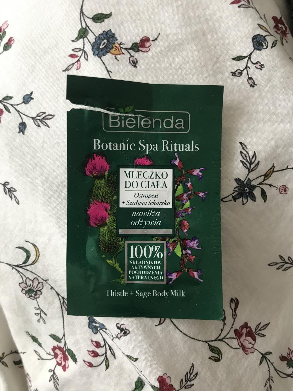 akcja denkowanie! grudzień - kosmetyki w świątecznych opakowaniach i świątecznych kolorach 🎄❄️⛄🎀🎁🎅