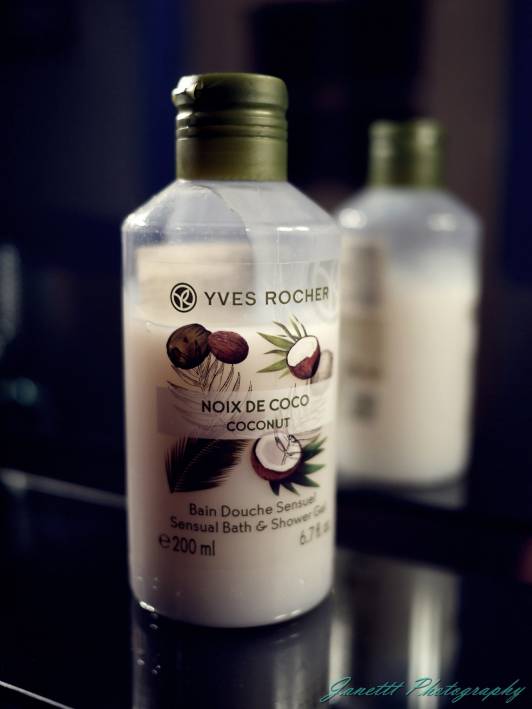 kosmetyki zele pod prysznic Yves rocher 