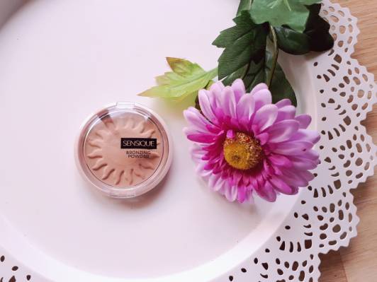 kosmetyki bronzery sensique