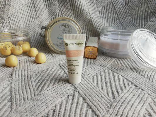 Yves Rocher Sensitive Végétal, Krem do twarzy, Redukujący zaczerwienienia