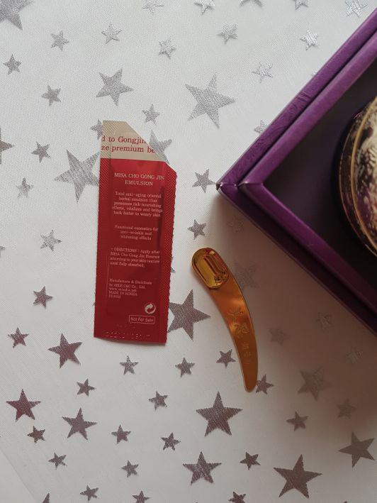 MISSHA Misa Cho Gong Jin Emulsion - przeciwzmarszczkowa emulsja do cery dojrzałej 