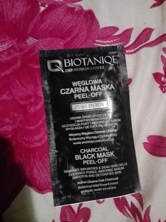 Biotaniqe Pure Detox, Węglowa czarna maska peel-off