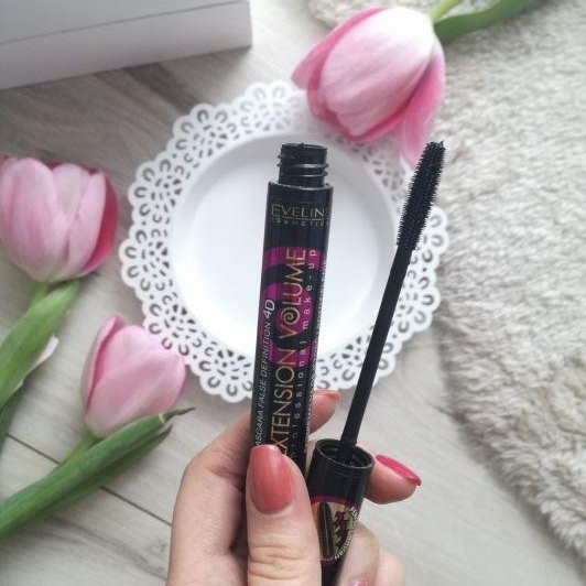 Eveline Extension Volume 4D False Definition Extra Volume & Carbon Black Mascara, tusz do rzęs