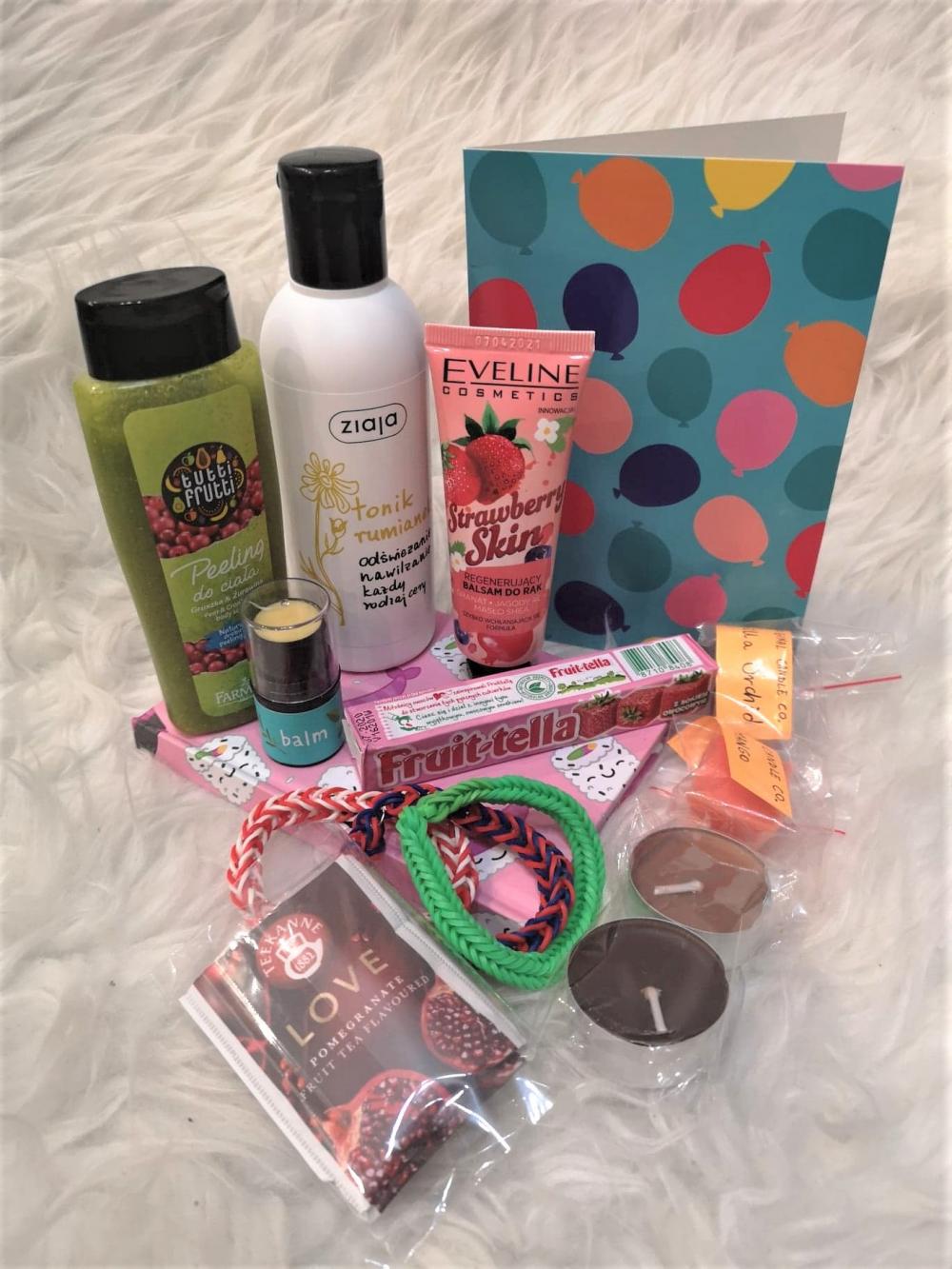 ✩ Kalendarz urodzinowy Clouders ✩