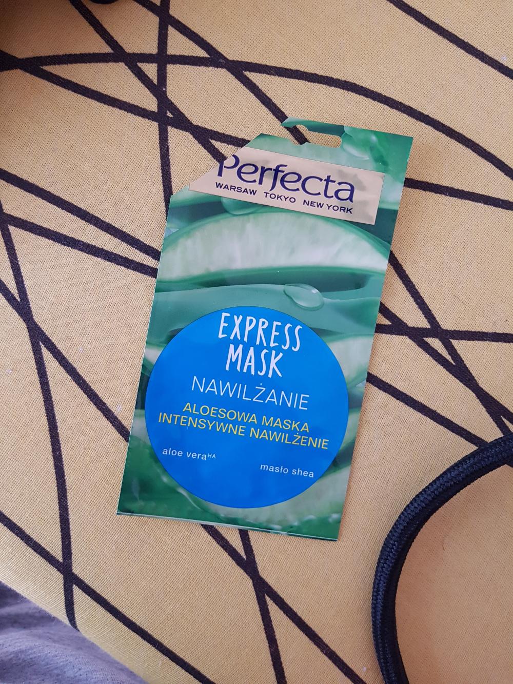 akcja denkowanie! grudzień - kosmetyki w świątecznych opakowaniach i świątecznych kolorach 🎄❄️⛄🎀🎁🎅