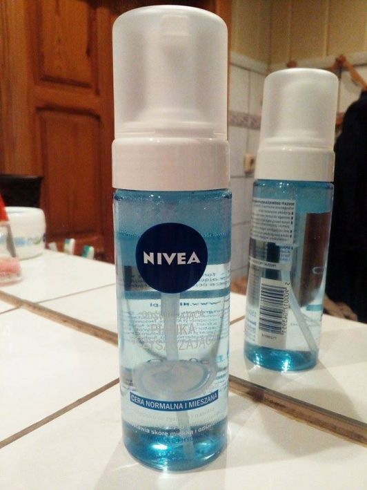 kosmetyki zele pianki do oczyszczania twarzy nivea