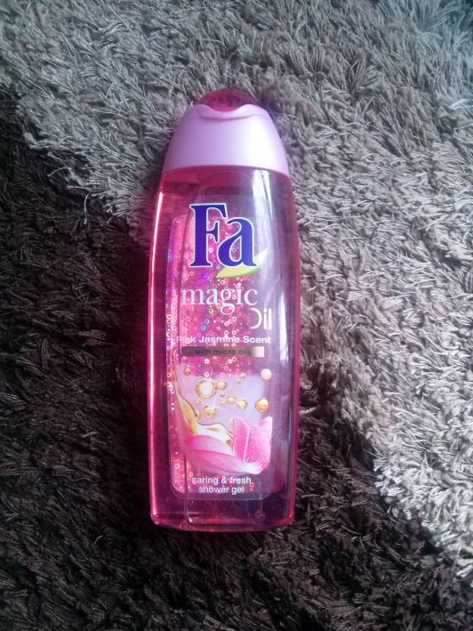 kosmetyki zele pod prysznic