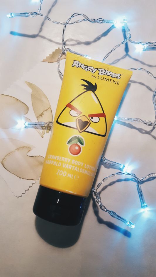 Lumene lotion do ciała żurawina