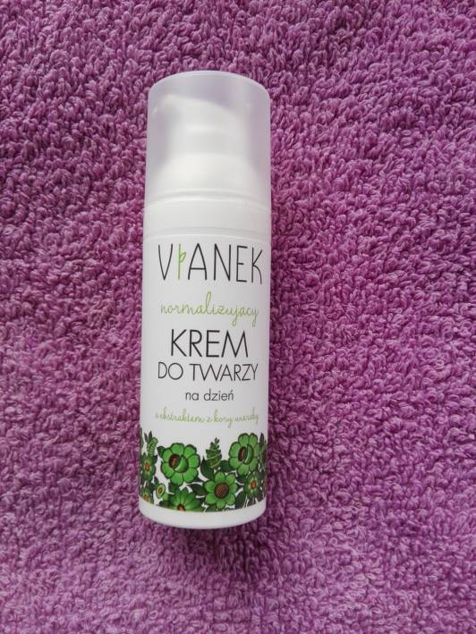 kosmetyki kremy do twarzy na dzien vianek