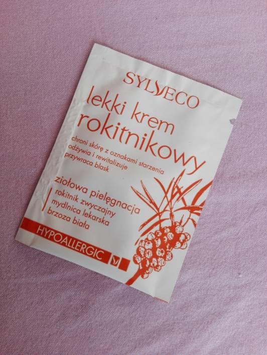 kosmetyki kremy do twarzy na dzien sylveco